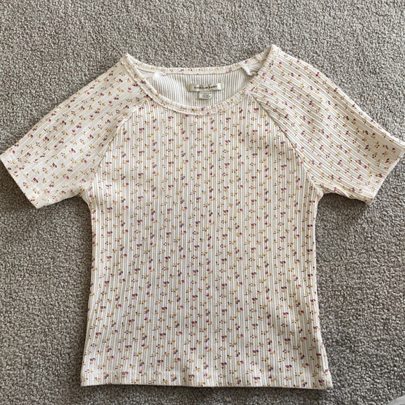 adorable short sleeve shirt from American Eagle - Picture 1 of 2